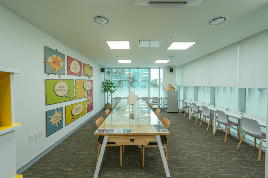 공주만화작은도서관 내부