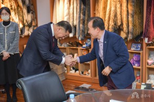 2022년 12월 8일 김석한 명예시장 재위촉식