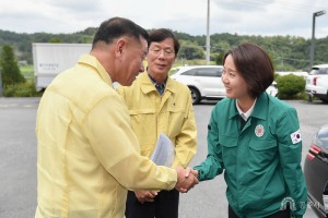 2023년 7월 26일 이영 중소벤처기업부 장관 수해 중소기업 방문 (주)서경테크칼 [우성면 방문리]